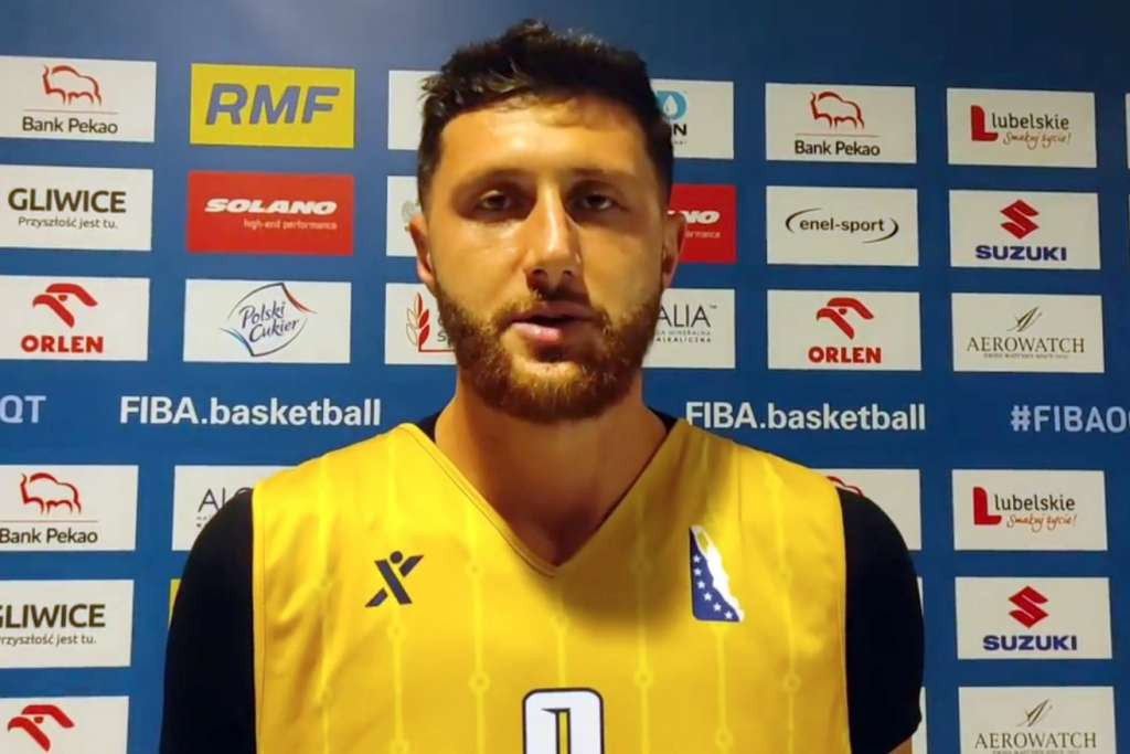 Nurkić odličan na otvaranju sezone za Phoenix, Denver pobjedom brani titulu