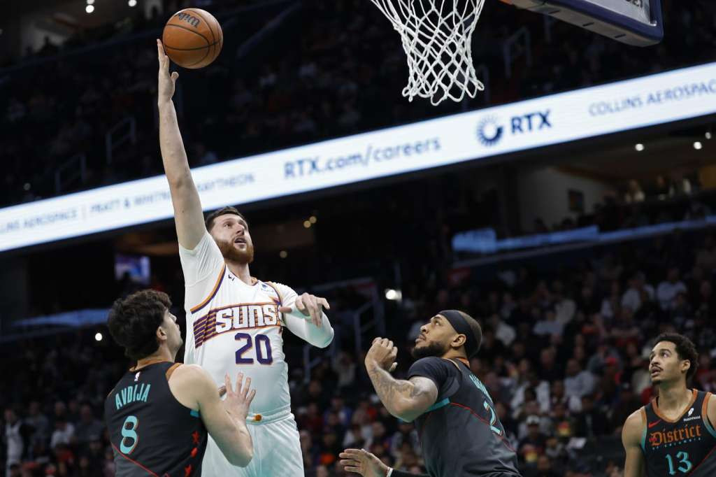 Dobar nastup Nurkića u pobjedi Sunsa nad Wizardsima