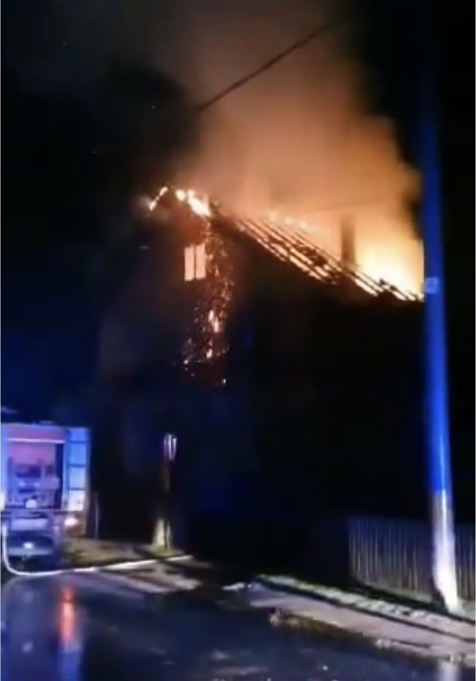 Od udara groma zapalila se kuća u Odžaku