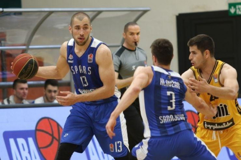 Kenan Kamenjaš pokreće svoj košarkaški kamp: Cilj je pronalaziti nove košarkaške talente