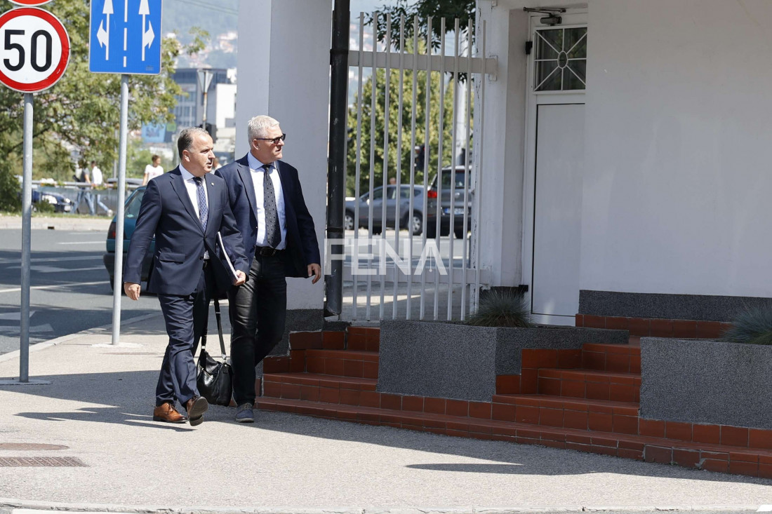 U OHR-u konsultacije bez Christiana Schmidta