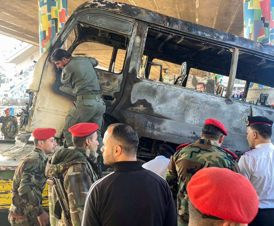 U napadu ISIL-a na sirijski vojni autobus ubijeno 26 vojnika