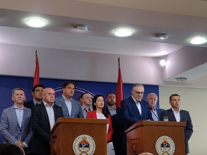 Opozicija u RS-u kritikovala današnji protest i najavila 'parlament na otvorenom'