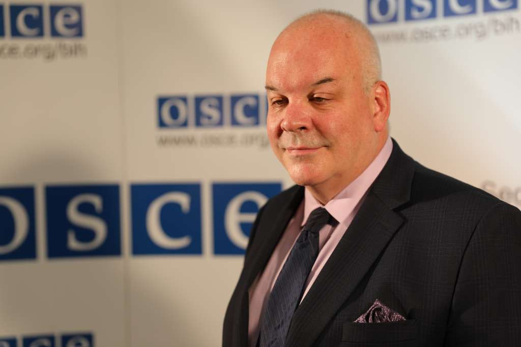 Kolumna šefa Misije OSCE-a: BiH se suočava danas sa najtežom ustavnom krizom od rata