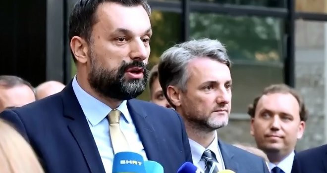 Nastavljeni razgovori Osmorke o formiranju vlasti