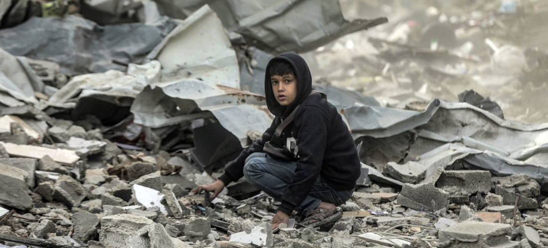 Šef UN-ove agencije za izbeglice osudio izraelsku obustavu pomoći civilima u Gazi