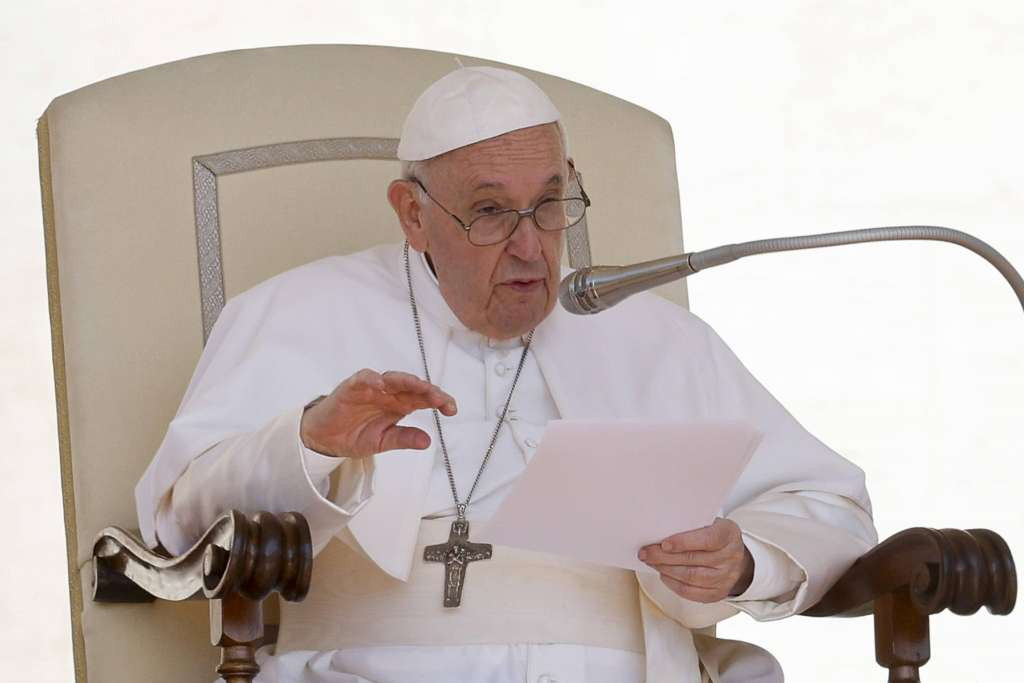 Papa Franjo odustao od obraćanja evropskim rabinima zbog lošeg zdravlja