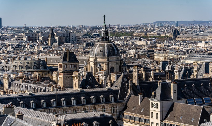 Nastavnici štrajkuju u Parizu zbog najavljenog otpuštanja