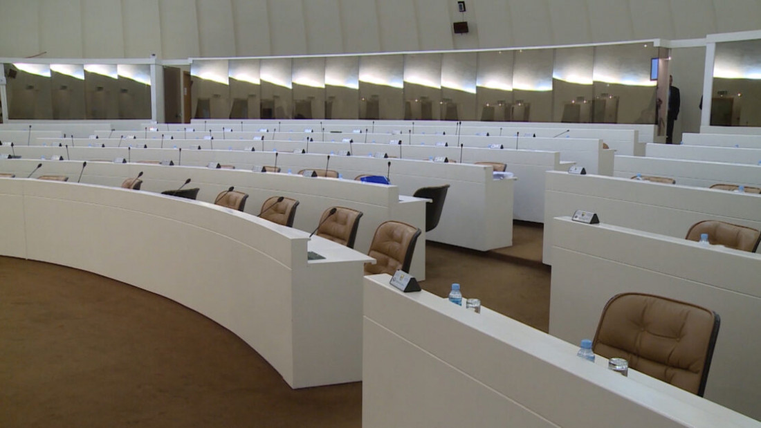 Minut rada parlamentarca 680 KM