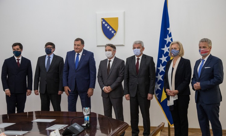 Komšić i Džaferović: Neprihvatljiv asimetričan izbor Predsjedništva