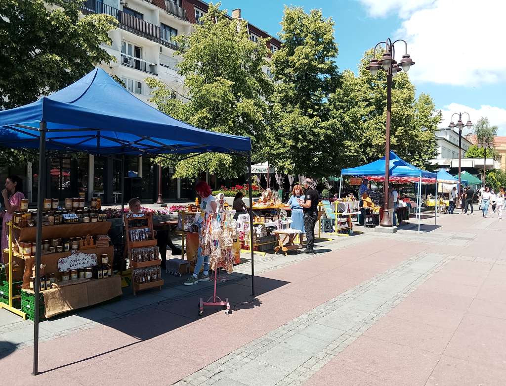 Brčko - Otvoren prvi pčelarski bazar, učestvuje desetak pčelara