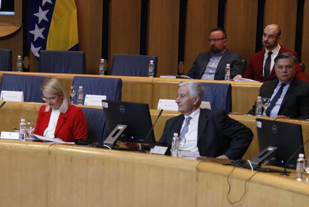 Dom naroda PSBiH razmatranje prijedloga budžeta po hitnoj proceduri