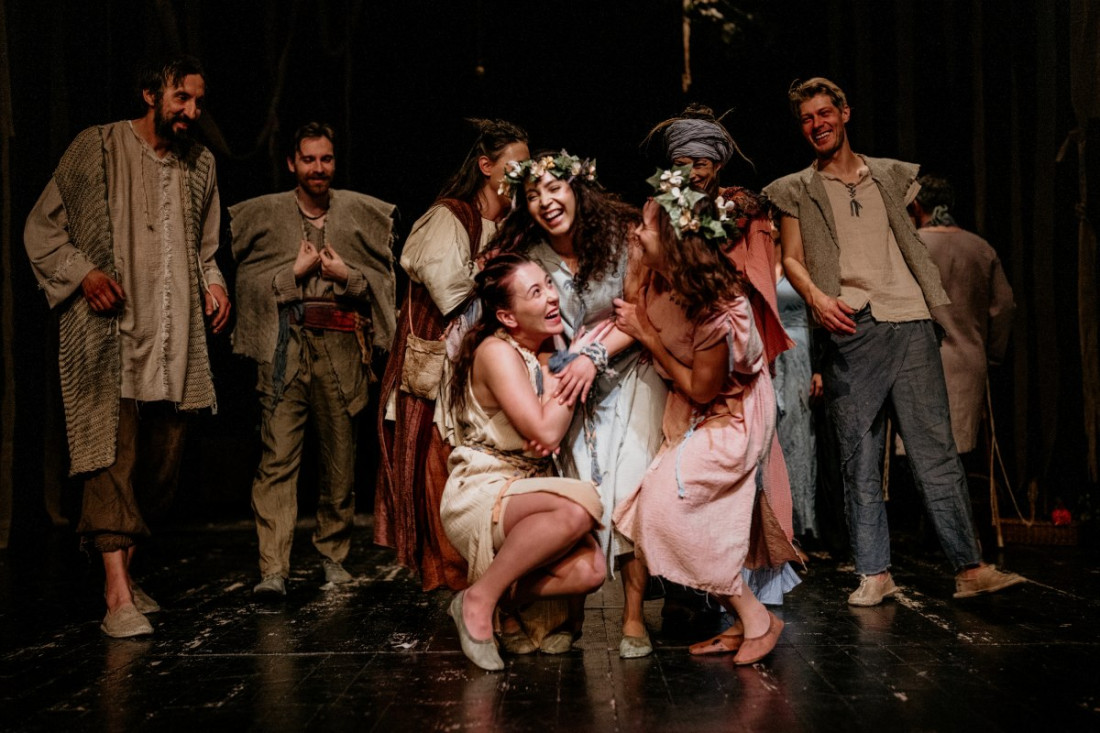 Na sceni Narodnog pozorišta Tuzla sutra predstava "Plavi avion"