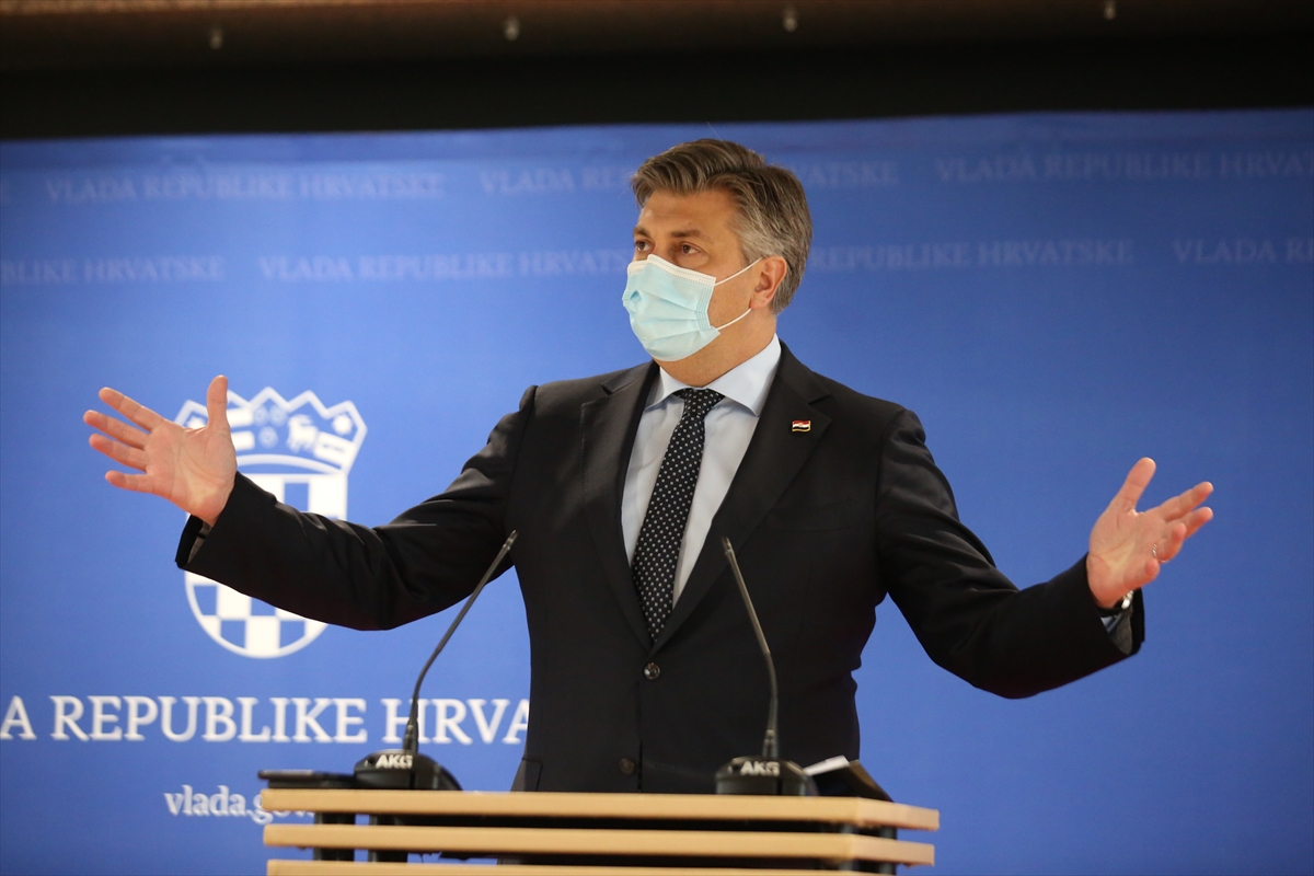 Plenković: Cilj nam je da Hrvatska 1. siječnja 2023. uvede euro