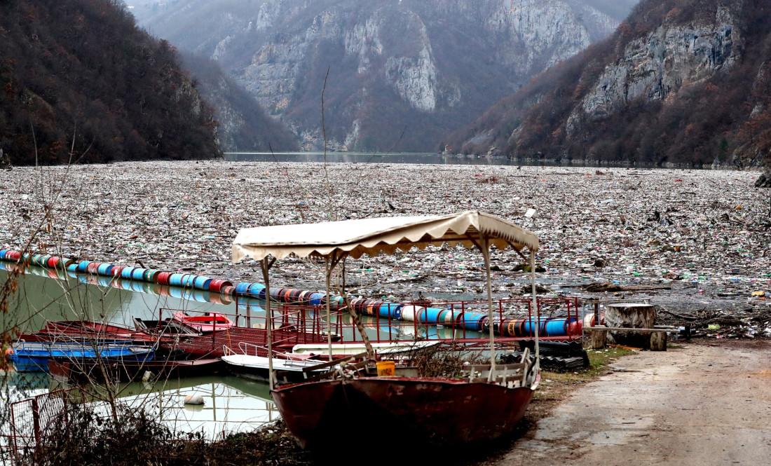 Plutajući otpad na Drini - začarani krug trovanja