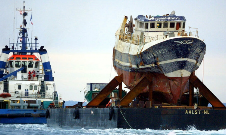 Britanija tvrdi da njena podmornica nije odgovorna za potapanje ribarskog broda