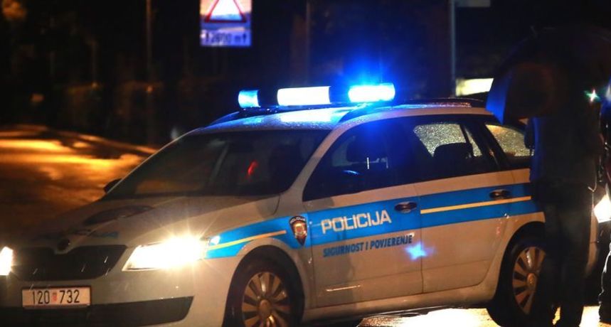 Protest u Zagrebu zbog kovid potvrda i vakcinisanja