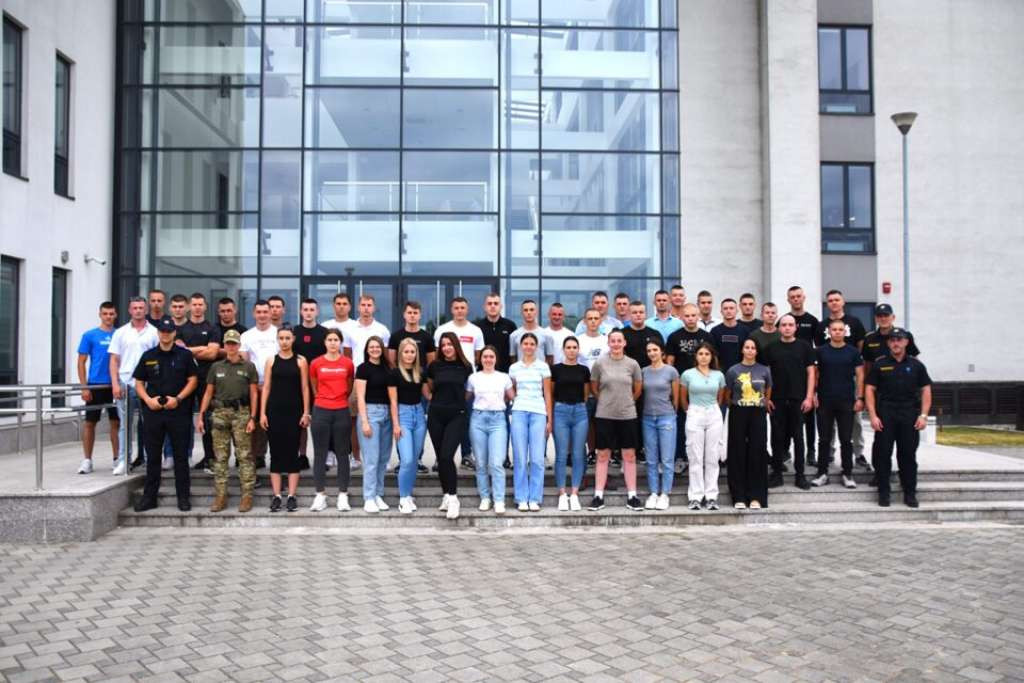 Kadeti za buduće policajce iz Brčkog ispraćeni za Banja Luku