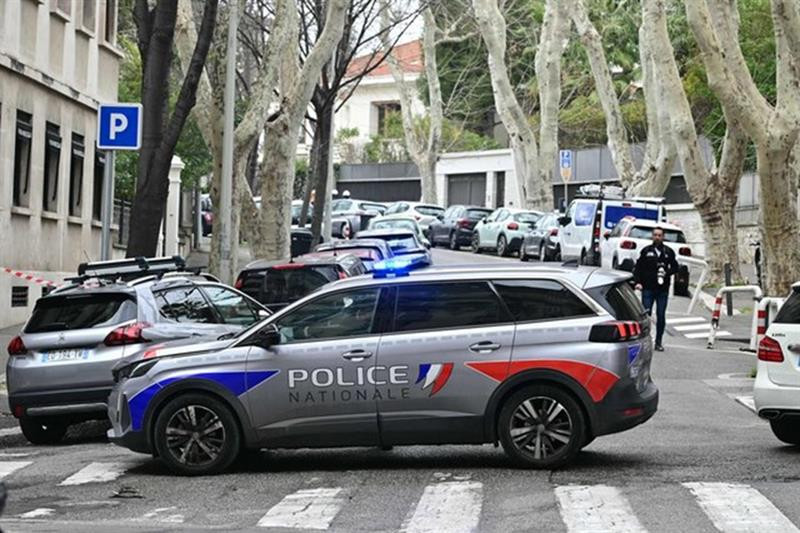 Francuska policija uhapsila dvije osobe u vezi s napadom na ruski konzulat u Marseilleu