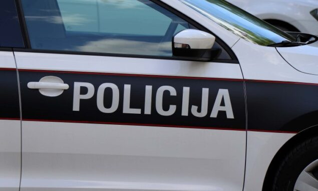 Sedam povrijeđenih u sudaru dva vozila kod Maglaja