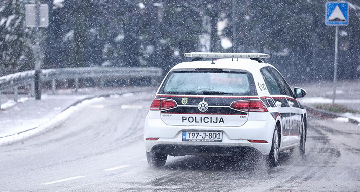 Eksplozivne naprave bačene na Širokači i Mahmutovcu