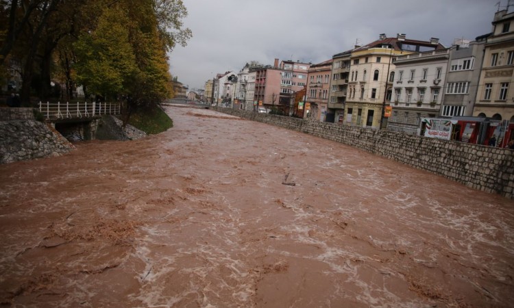 Hadžibajrić i Karić: Situacija u Starom Gradu pod kontrolom