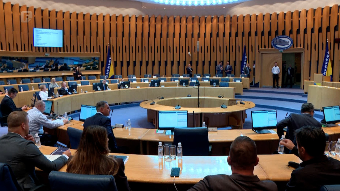 Dom naroda PSBiH usvojio izmjene Zakona o platama: Zagarantovane povišice i u slučaju neusvajanja budžeta