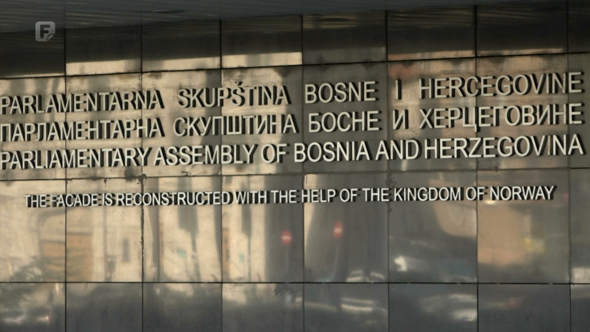 Jedni će blokirati obraćanje Schmidta, drugi smjenu Podžića