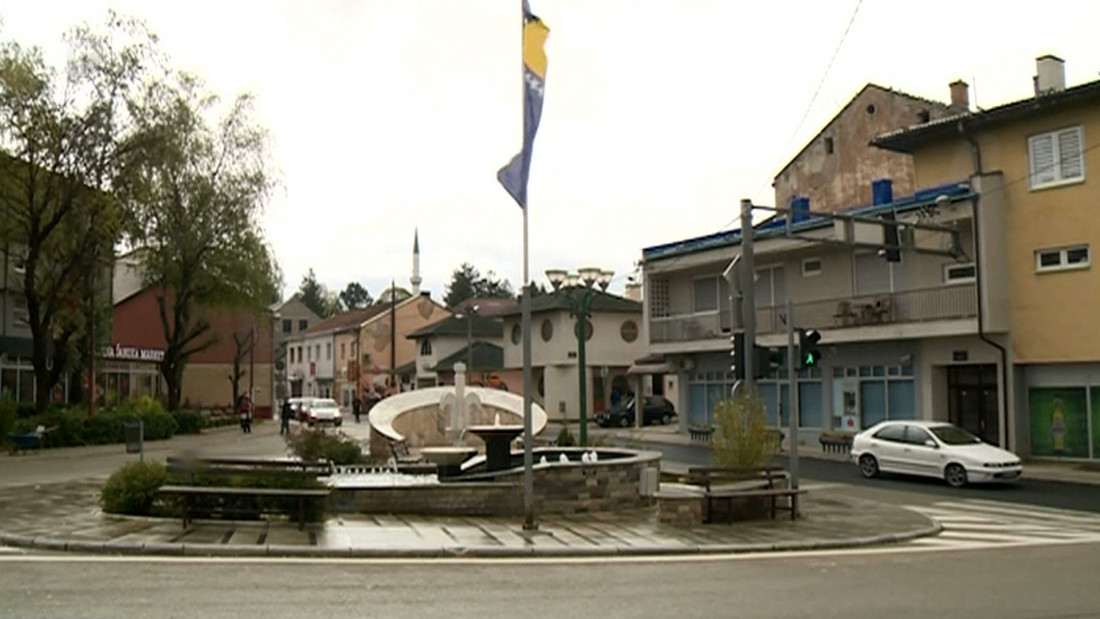 Trend odlaska osjeti se i u Bosanskom Petrovcu, ali grad dobija i nove stanovnike