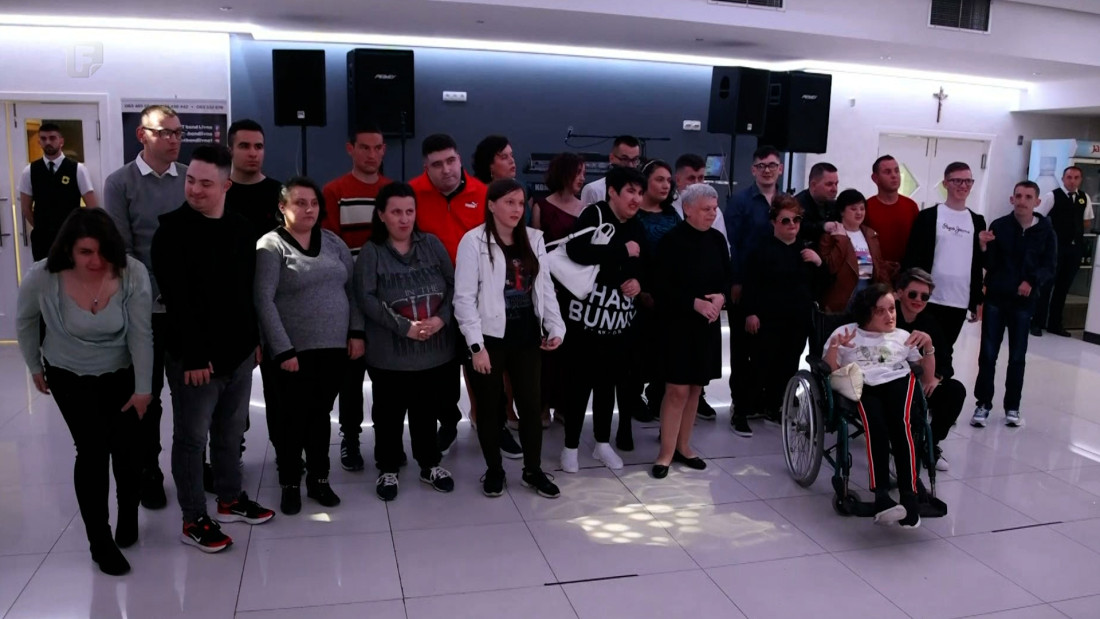 Prva inkluzivna modna revija u Livnu