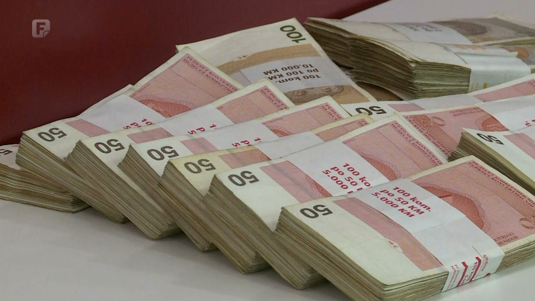 Socijalna davanja zagarantovana, minimalna plata na čekanju