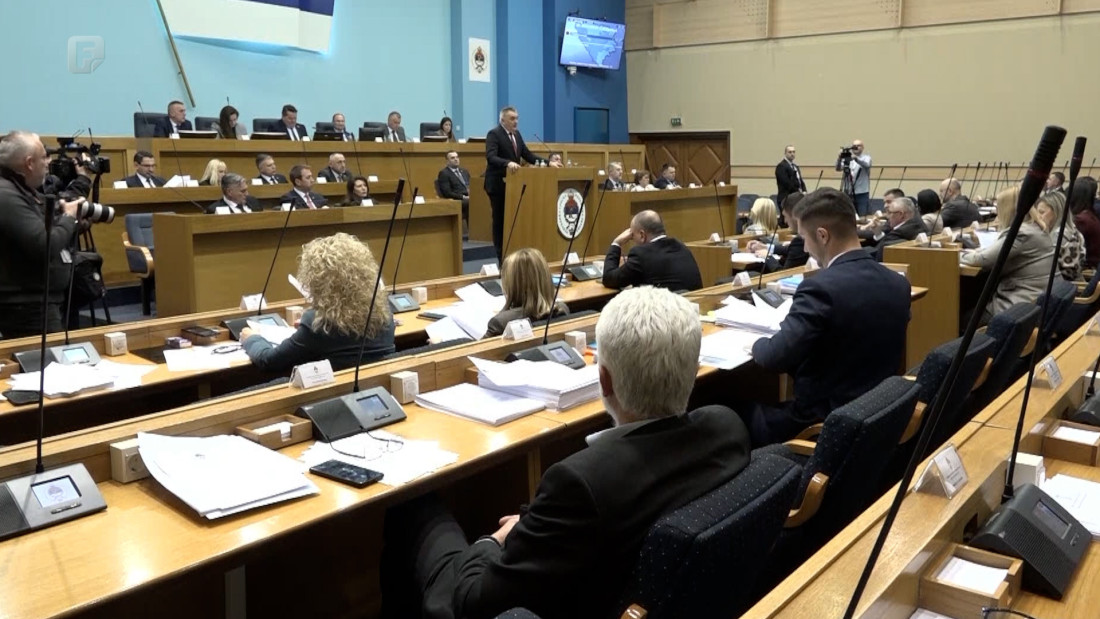 Novi ministri u rekonstruiranoj Vladi RS-a dobili zaduženja po resorima, oporba izbor smatra neustavnim