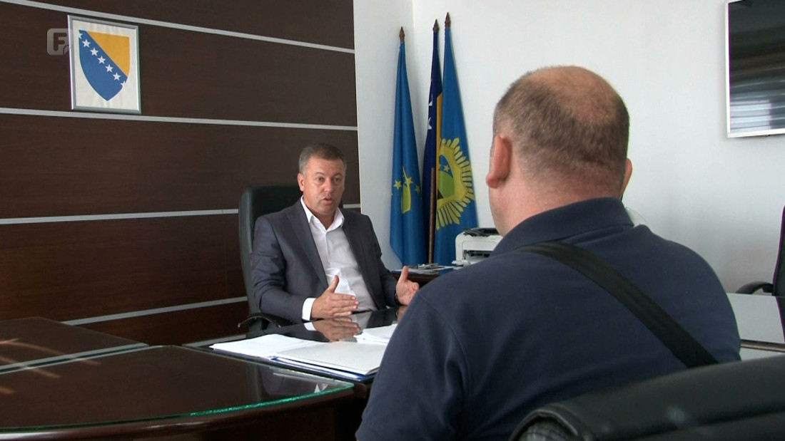 Prvo ništa nisu znali o dešavanjima, a sad odjednom znaju odakle je oružje