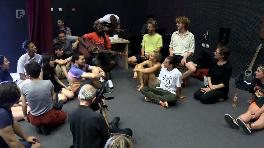 Umjetnici iz svijeta za djecu i mlade u Srebrenici i Bratuncu