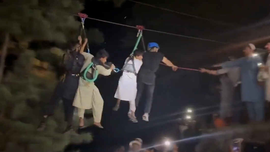 Iz pokvarene kabine u Pakistanu izvučena sva djeca