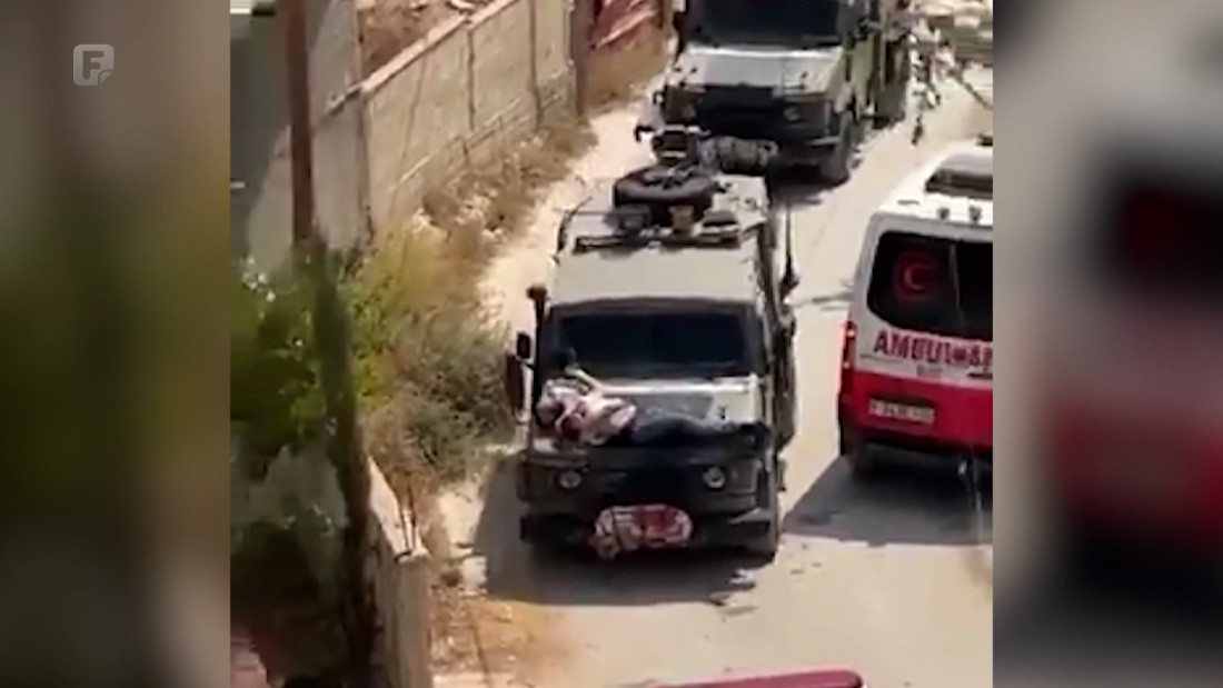 Izraelska vojska ranjenog Palestinca vezala za haubu džipa