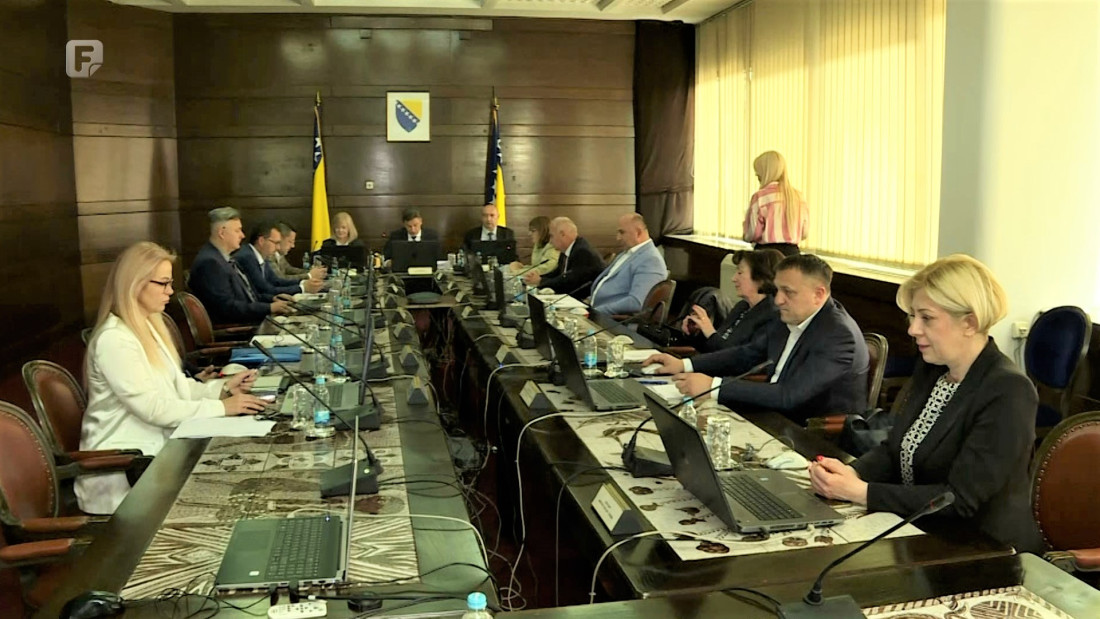 Novalić svoju vladu smatra uspješnom, analitičari nisu oduševljeni