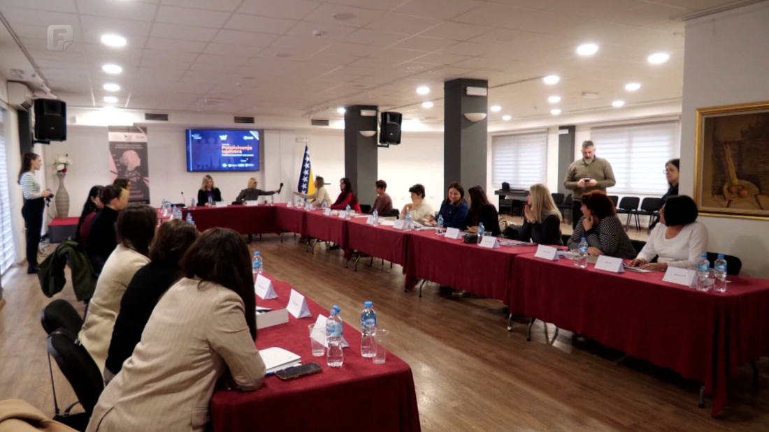 Potpisani ugovori u sklopu obuke 'Pokreni/Unaprijedi svoj posao', očekuje se 200 novih radnih mjesta