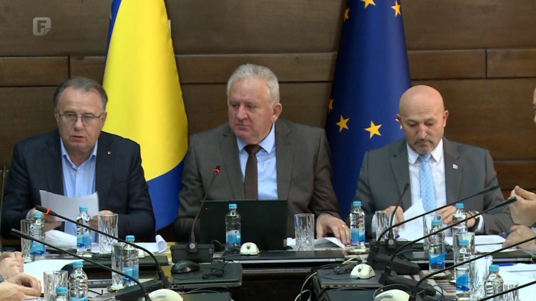 Kurtović: Minimalac povećati na 1.200 KM, uz definisane platne razrede vezane za stručnu spremu