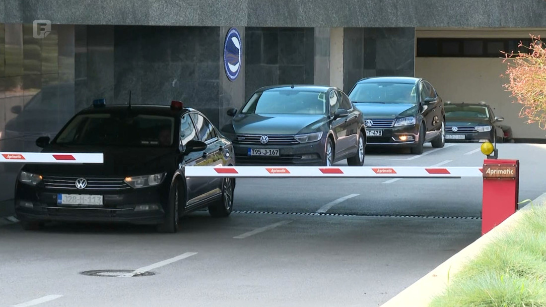 Brojna putovanja, velike cifre i neopravdano utrošeni novac