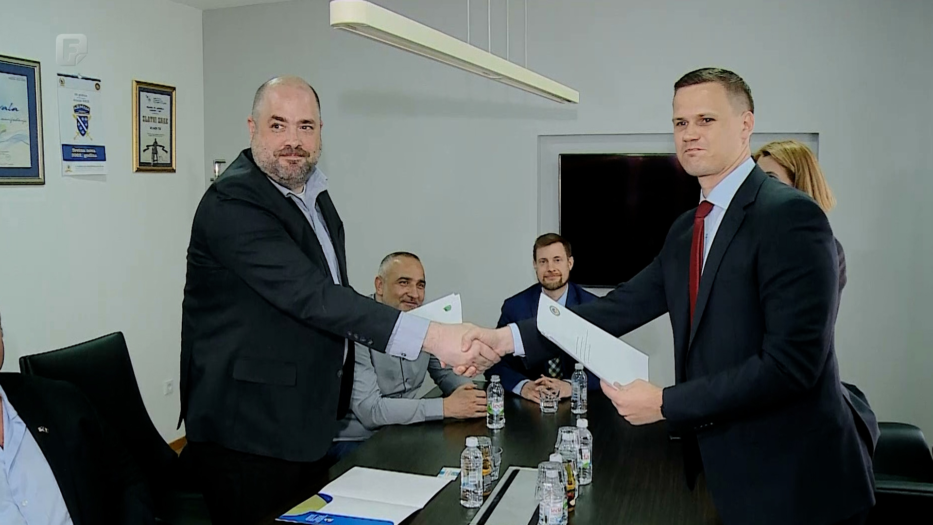 Memorandum između Vlade TK-a i Ambasade SAD-a o borbi protiv korupcije