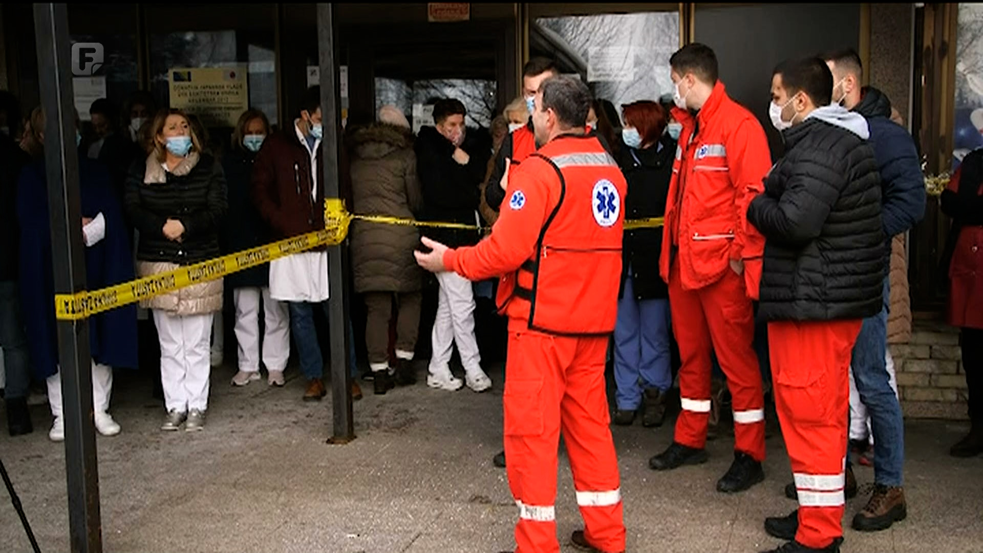 Zdravstveni radnici u USK-u traže decembarsku plaću, prijete štrajkom