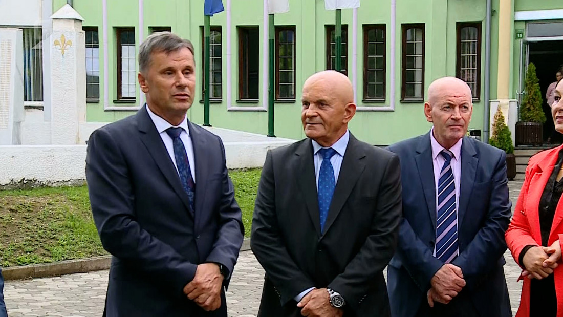 Novalić: Kalesija od Vlade FBiH povukla značajna sredstva za pomoć nižim nivoima vlasti