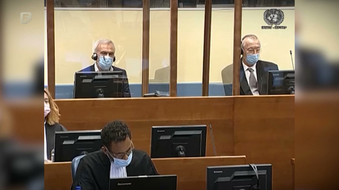 Jovica, Frenki i psi rata