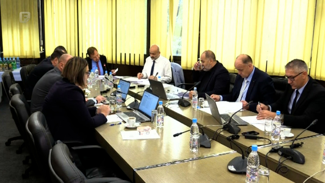 Zdravstveni radnici ZDK-a osim povećanja satnice traže i isplatu pomoći