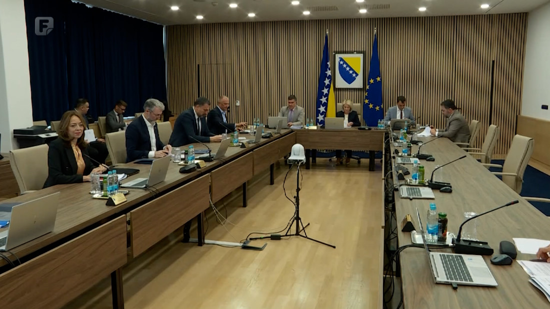 Ništa o prijevoznicima, ništa o Viaductu, ništa o novom ministru sigurnosti