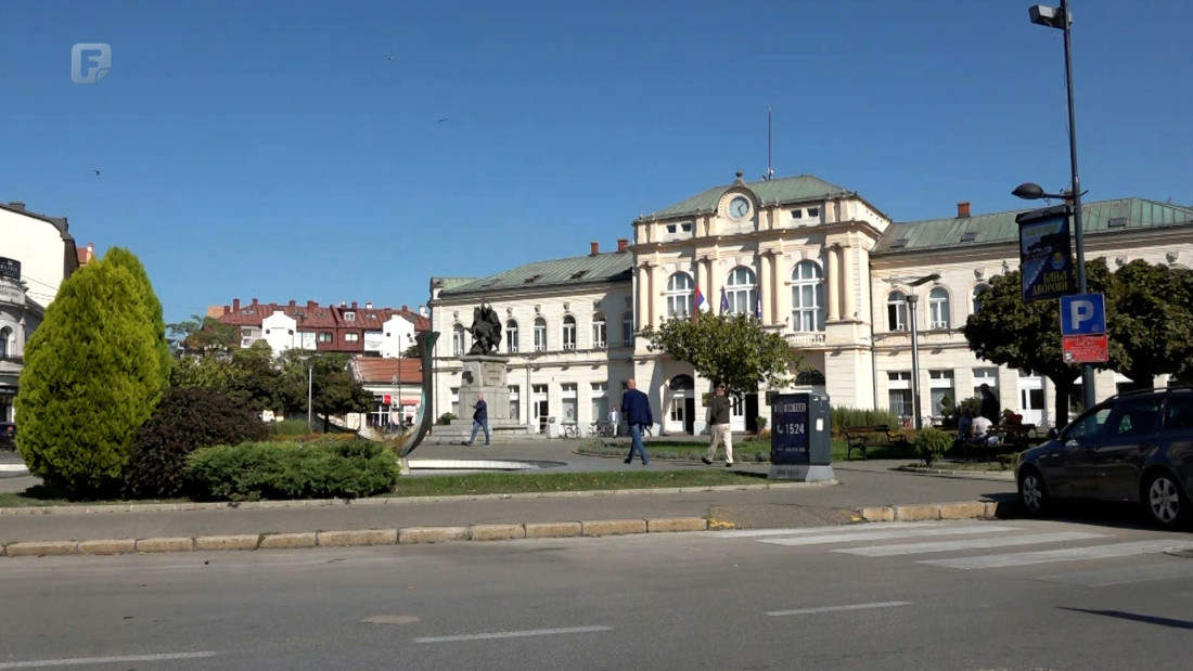 Grad Bijeljina sufinansira kupovinu seoskih kuća s okućnicom