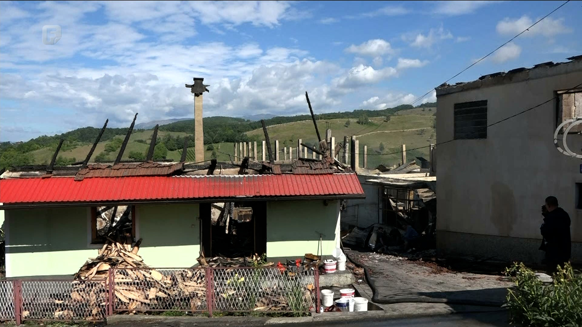 Nakon požara ostali bez posla i krova nad glavom