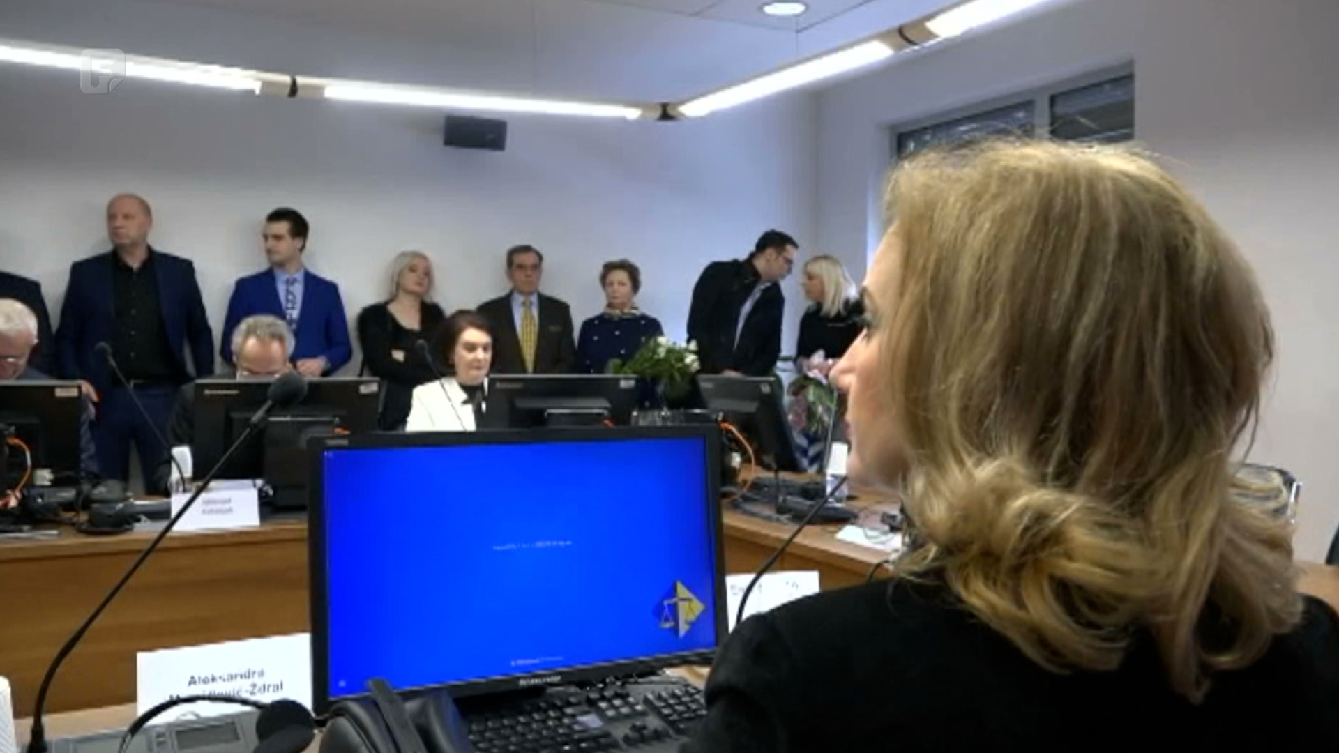 Tadić razočarana sankcijama, Sarajlić bez komentara