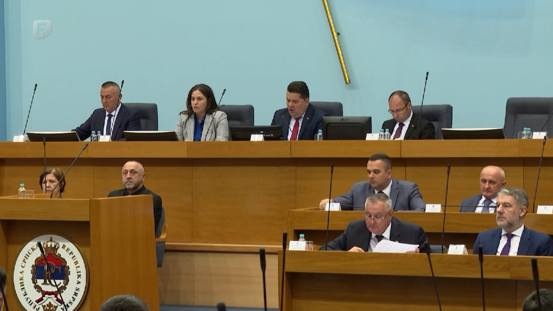 Ime na crnu listu, plata u koverte, zakoni protiv države